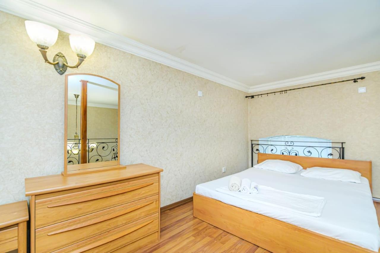 Nizami Street 2 Room Luxe House Baku Eksteriør billede